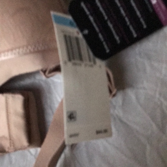 NWT Olga 212 No Side Effects Underwire Contour Bra Nude 40C - Picture 5 of 8